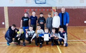 Młodzi koszykarze wicemistrzami powiatu częstochowskiego.